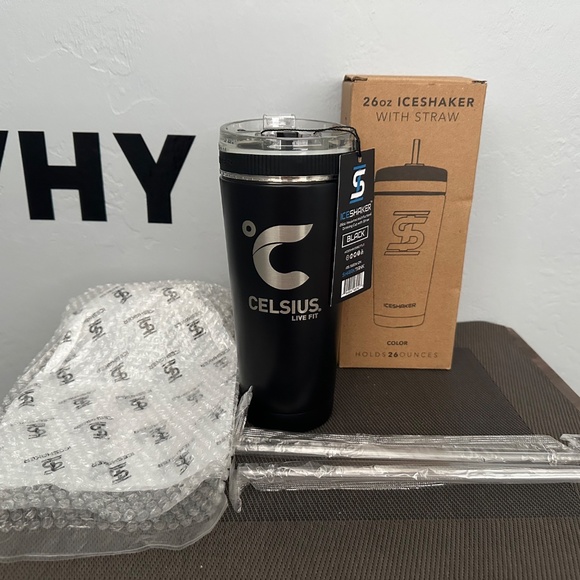 NWT Celsius 26oz Hot/Cold Tumbler - Picture 3 of 13